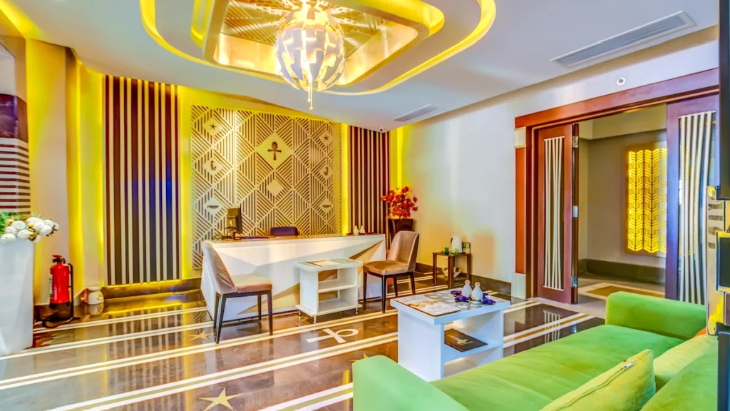 الفندق إيه أم سى رويال - الغردقة